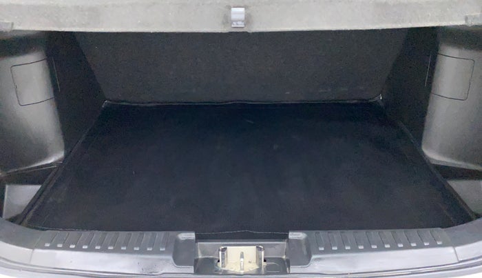 2022 Maruti Vitara Brezza VXI, Petrol, Manual, 33,540 km, Boot Inside