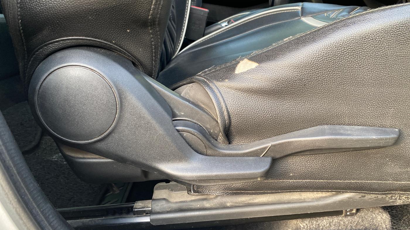 2020 Maruti Swift VXI AMT, Petrol, Automatic, 72,263 km, Driver Side Adjustment Panel