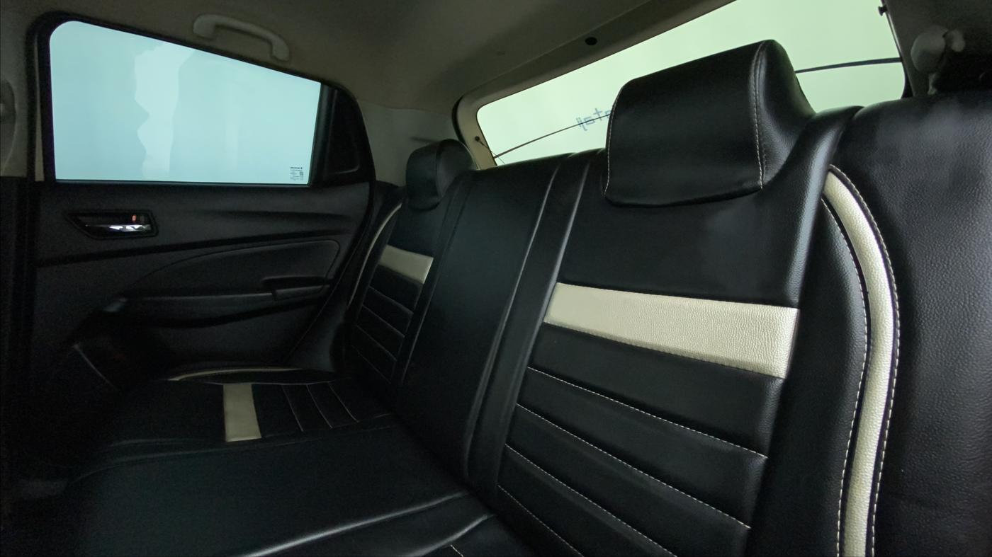 2020 Maruti Swift VXI, Petrol, Manual, 44,656 km, Right Side Rear Door Cabin