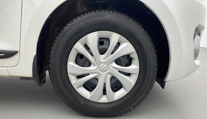 2020 Maruti Swift VXI, Petrol, Manual, 44,656 km, Right Front Wheel