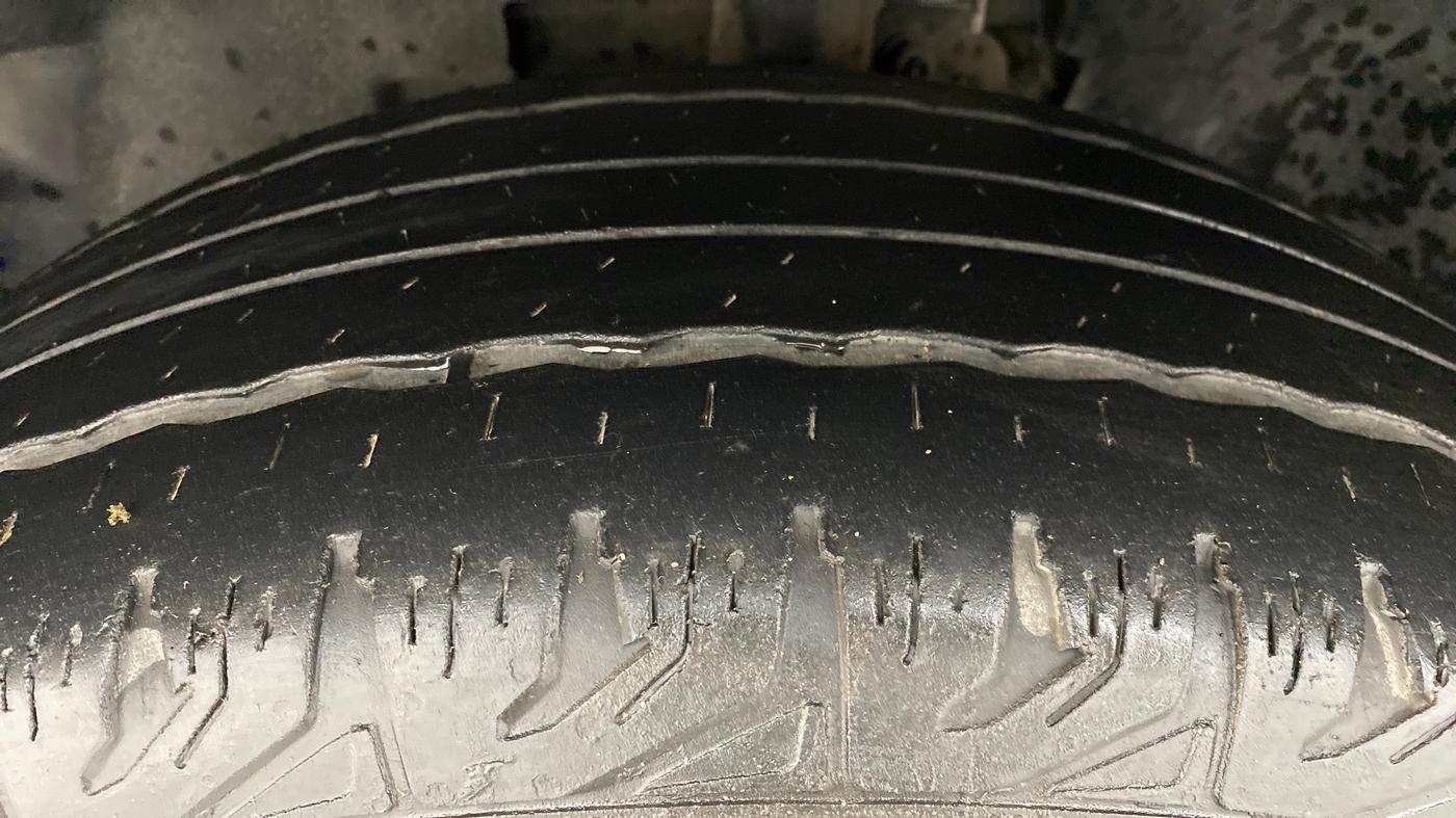 2019 Tata Harrier XZ 2.0L Kryotec, Diesel, Manual, 36,516 km, Left Front Tyre Tread