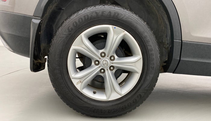 2019 Tata Harrier XZ 2.0L Kryotec, Diesel, Manual, 36,516 km, Right Rear Wheel