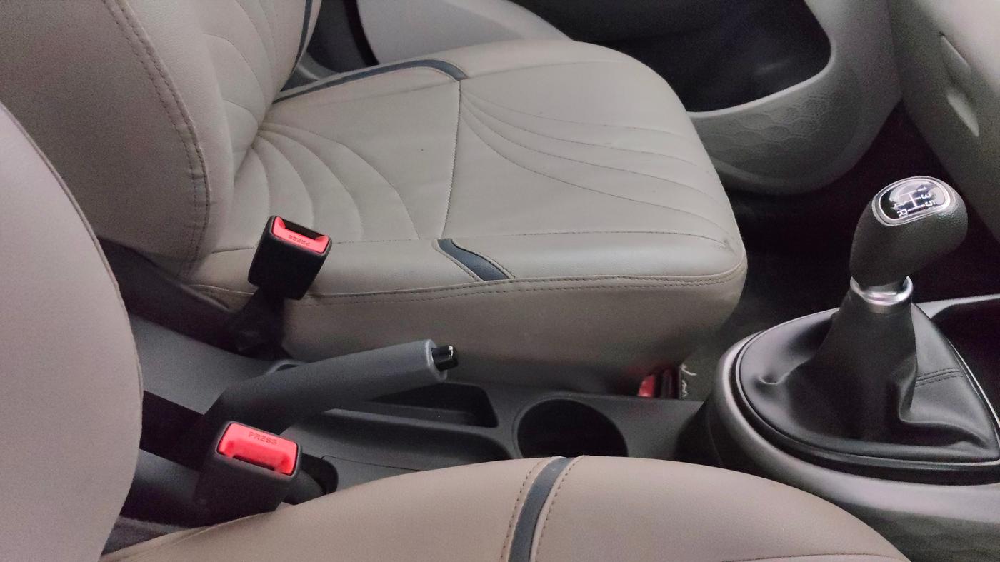 2021 Hyundai GRAND I10 NIOS SPORTZ 1.2 KAPPA VTVT CNG, CNG, Manual, 38,657 km, Gear Lever