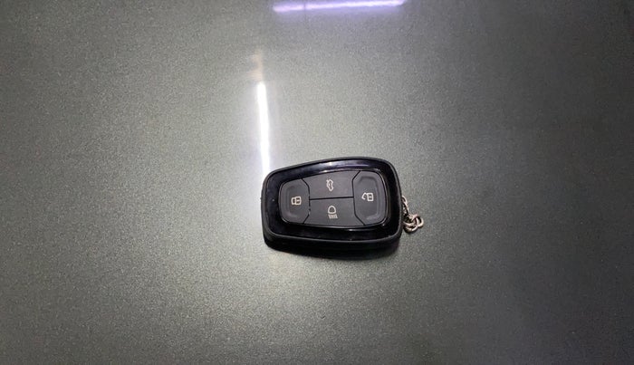 2022 Tata NEXON XZ PLUS (PREMIUM) DIESEL, Diesel, Manual, 36,761 km, Key Close Up