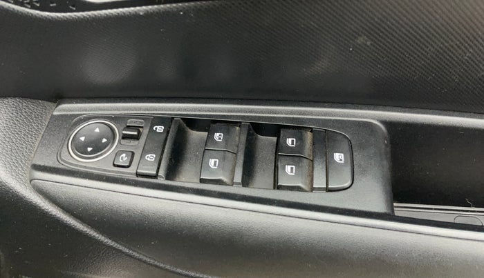 2022 KIA SONET HTK PLUS 1.2, Petrol, Manual, 53,210 km, Driver Side Door Panels Control