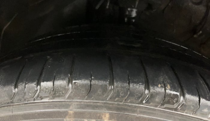 2022 KIA SONET HTK PLUS 1.2, Petrol, Manual, 53,210 km, Left Front Tyre Tread