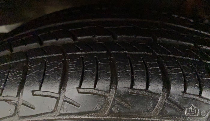 2016 Volkswagen Polo HIGHLINE1.2L, Petrol, Manual, 8,593 km, Left Front Tyre Tread