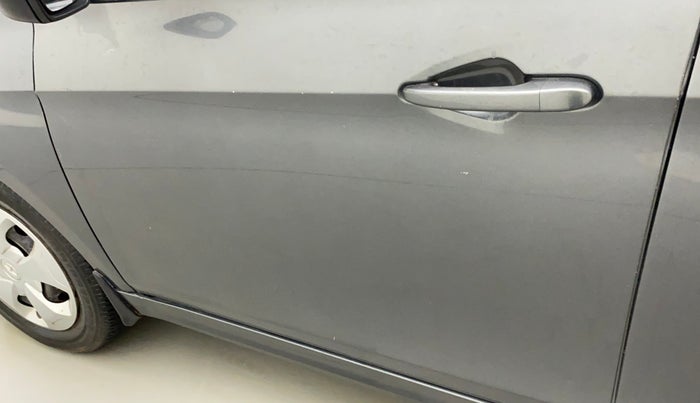 2021 Tata Tiago XT PETROL, Petrol, Manual, 38,334 km, Front passenger door - Minor scratches
