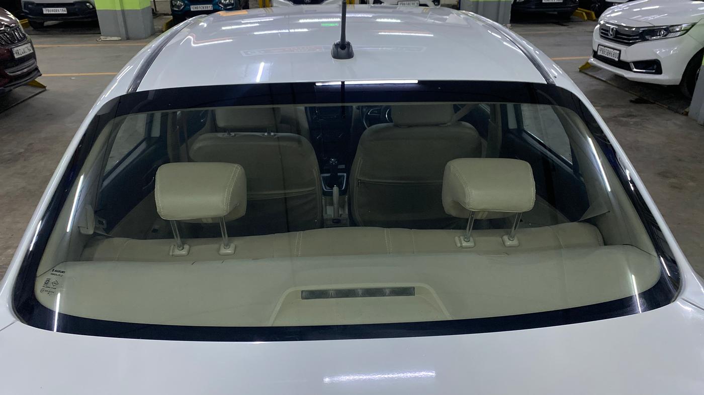 2018 Maruti Dzire VXI, Petrol, Manual, 61,075 km, Rear Wiper