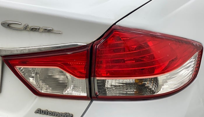 2014 Maruti Ciaz ZXI AT, CNG, Automatic, 83,357 km, Right tail light - Minor damage