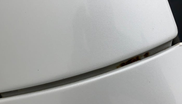 2014 Maruti Ciaz ZXI AT, CNG, Automatic, 83,357 km, Right A pillar - Slightly rusted