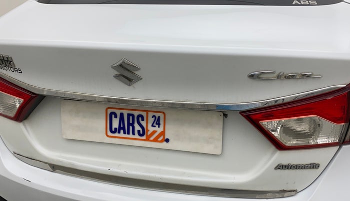 2014 Maruti Ciaz ZXI AT, CNG, Automatic, 83,357 km, Dicky (Boot door) - Minor scratches