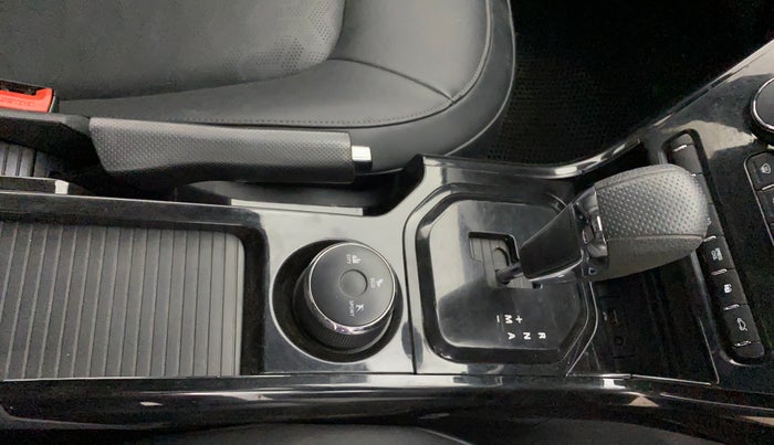 2021 Tata NEXON XZA PLUS (O) PETROL DARK EDITION, Petrol, Automatic, 43,284 km, Gear Lever