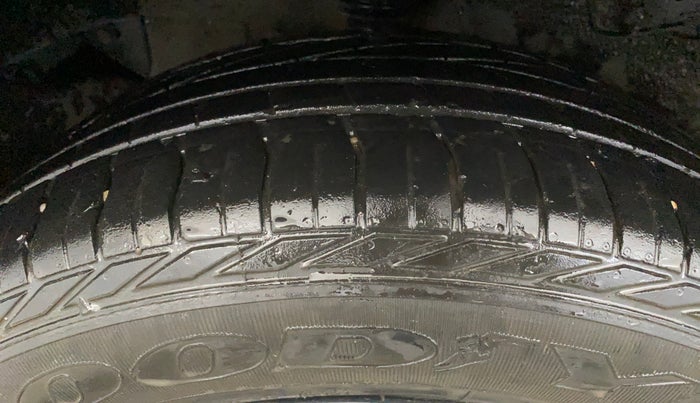 2021 Tata NEXON XZA PLUS (O) PETROL DARK EDITION, Petrol, Automatic, 43,284 km, Right Rear Tyre Tread