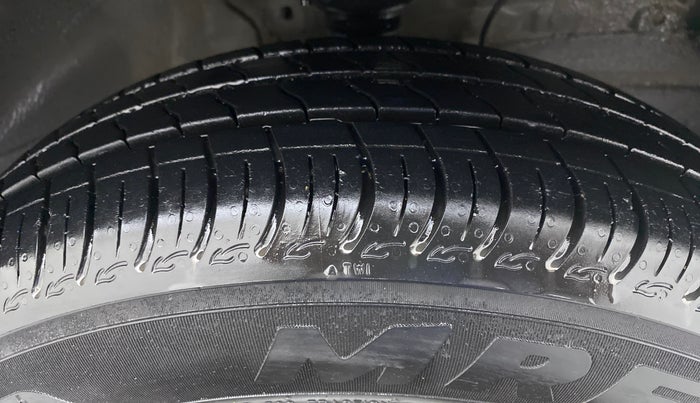 2020 Maruti S PRESSO VXI, Petrol, Manual, 10,338 km, Right Front Tyre Tread