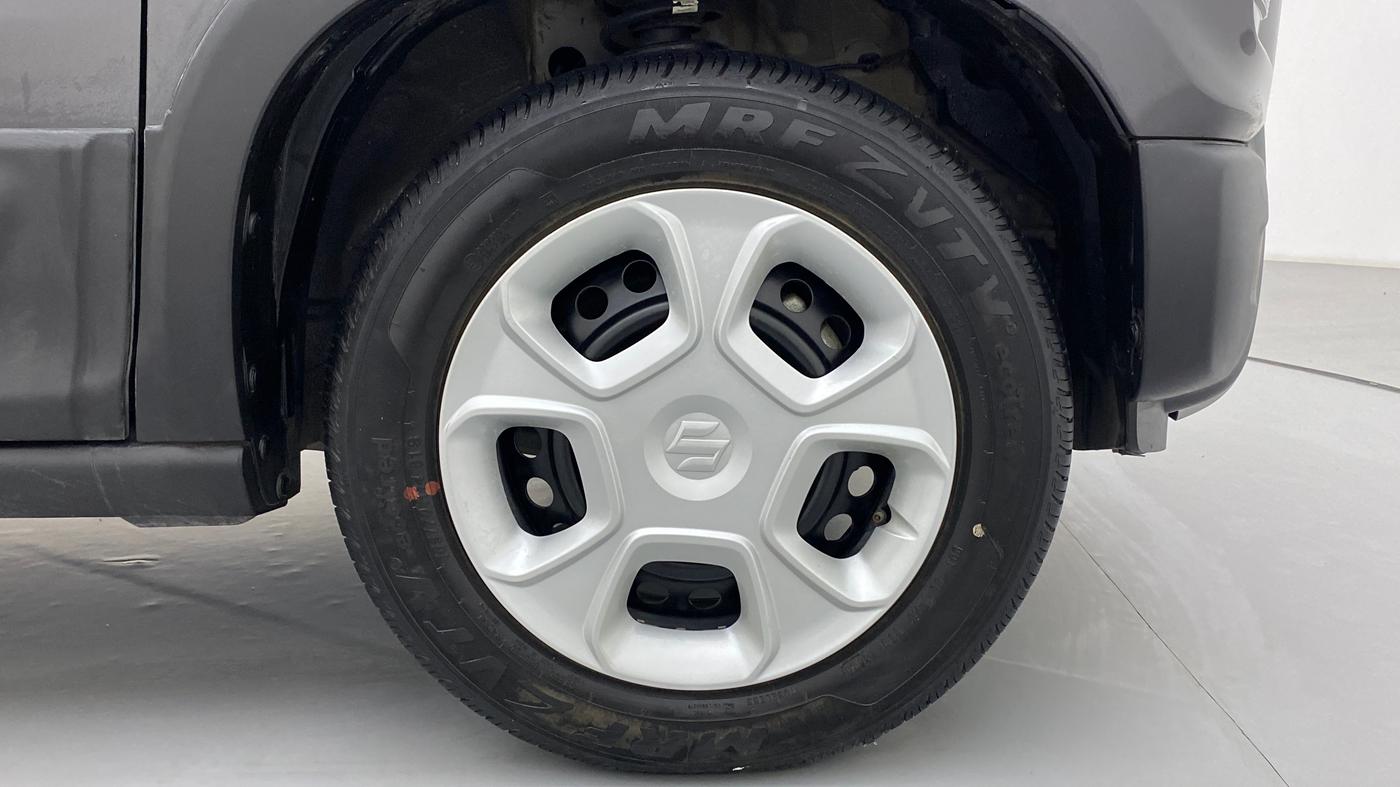 2020 Maruti S PRESSO VXI, Petrol, Manual, 10,338 km, Right Front Wheel