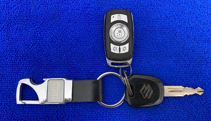 2011 Maruti Alto K10 VXI, Petrol, Manual, 55,450 km, Key Close Up