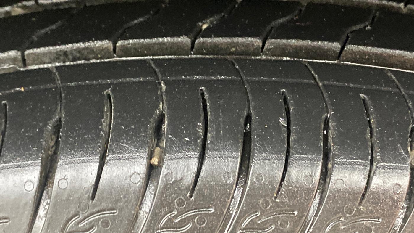 2019 Maruti Vitara Brezza ZDI AMT, Diesel, Automatic, 76,481 km, Right Front Tyre Tread