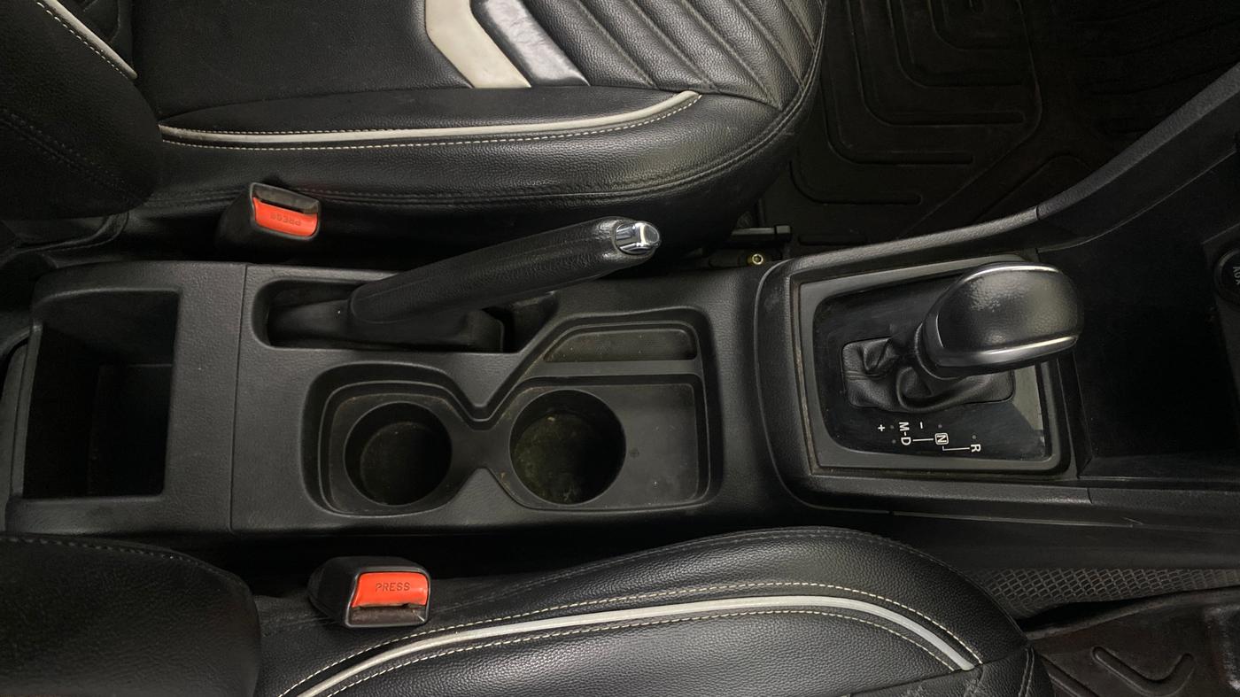 2019 Maruti Vitara Brezza ZDI AMT, Diesel, Automatic, 76,481 km, Gear Lever