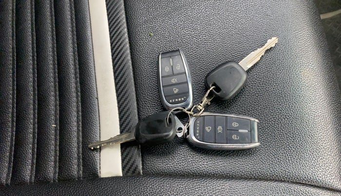 2018 Maruti Baleno SIGMA PETROL 1.2, Petrol, Manual, 69,223 km, Key Close Up