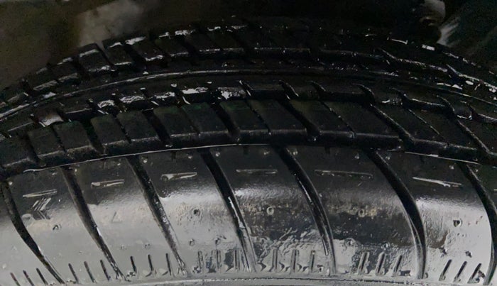2020 Maruti New Wagon-R LXI CNG 1.0 L, CNG, Manual, 35,730 km, Left Front Tyre Tread