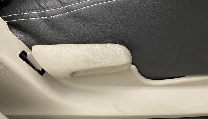 2020 Maruti Celerio VXI CNG OPT, CNG, Manual, 50,617 km, Driver Side Adjustment Panel
