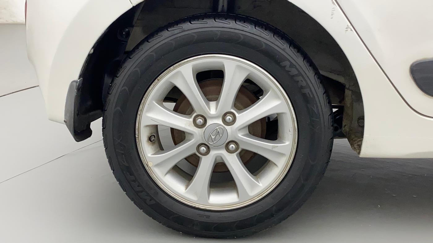 2015 Hyundai Grand i10 ASTA AT 1.2 KAPPA VTVT, Petrol, Automatic, 77,395 km, Right Rear Wheel