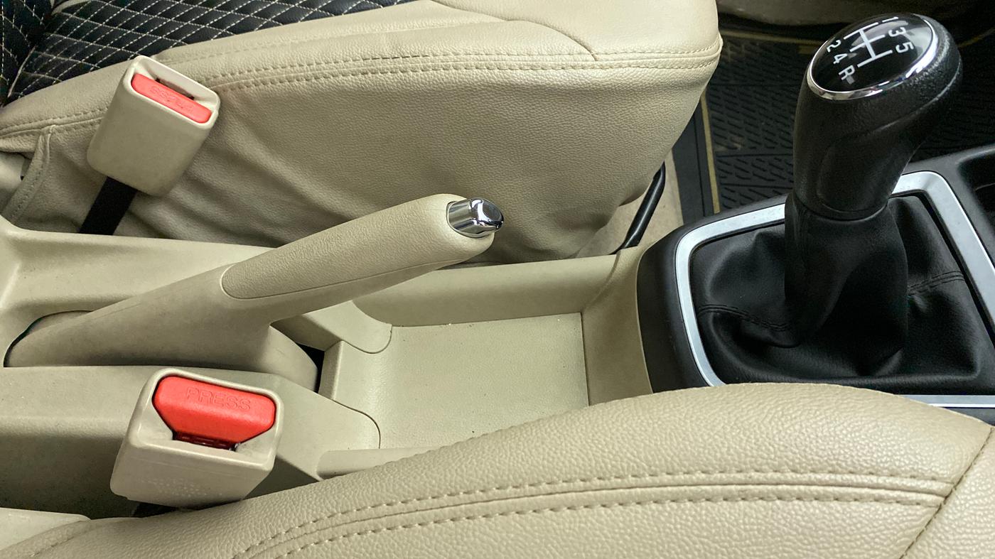 2019 Maruti Dzire VXI, Petrol, Manual, 8,206 km, Gear Lever