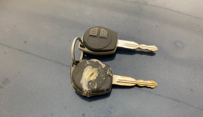 2015 Maruti Ertiga VXI CNG, CNG, Manual, 1,34,238 km, Key Close Up