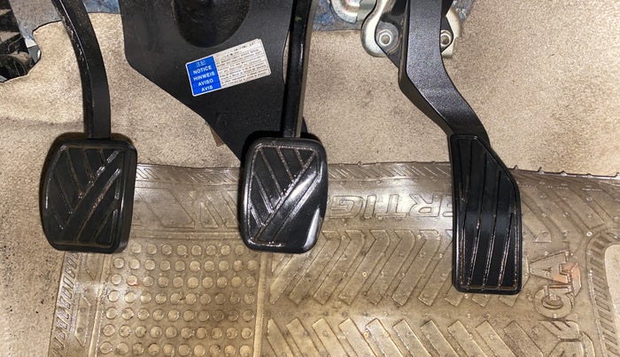 2015 Maruti Ertiga VXI CNG, CNG, Manual, 1,34,238 km, Pedals