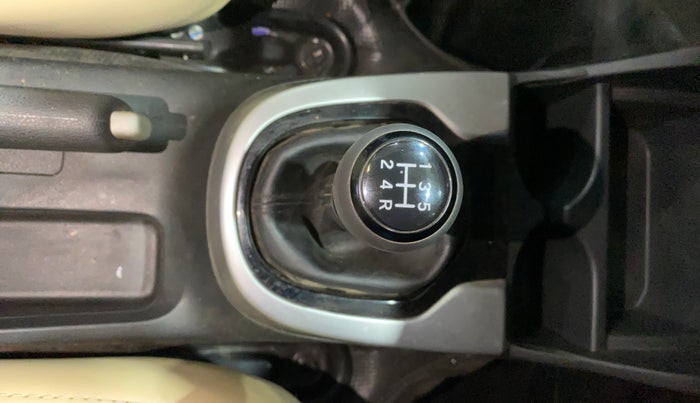 2019 Honda WR-V 1.2L I-VTEC VX MT, Petrol, Manual, 14,364 km, Gear Lever