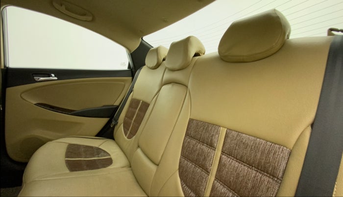 2013 Hyundai Verna FLUIDIC 1.6 VTVT SX OPT, Petrol, Manual, 35,474 km, Right Side Rear Door Cabin