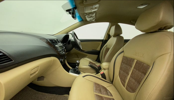 2013 Hyundai Verna FLUIDIC 1.6 VTVT SX OPT, Petrol, Manual, 35,474 km, Right Side Front Door Cabin