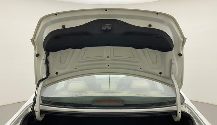 2013 Hyundai Verna FLUIDIC 1.6 VTVT SX OPT, Petrol, Manual, 35,474 km, Boot Door Open