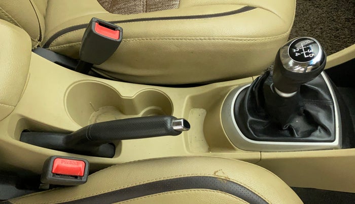 2013 Hyundai Verna FLUIDIC 1.6 VTVT SX OPT, Petrol, Manual, 35,474 km, Gear Lever