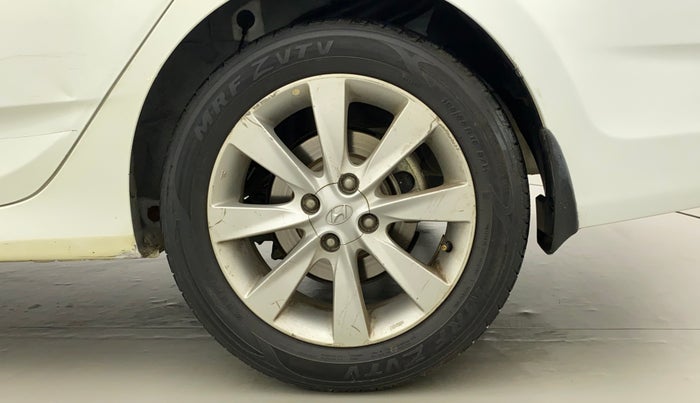 2013 Hyundai Verna FLUIDIC 1.6 VTVT SX OPT, Petrol, Manual, 35,474 km, Left Rear Wheel