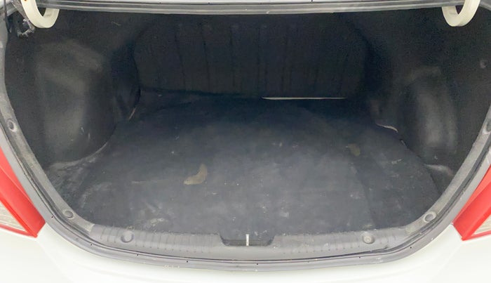 2013 Hyundai Verna FLUIDIC 1.6 VTVT SX OPT, Petrol, Manual, 35,474 km, Boot Inside