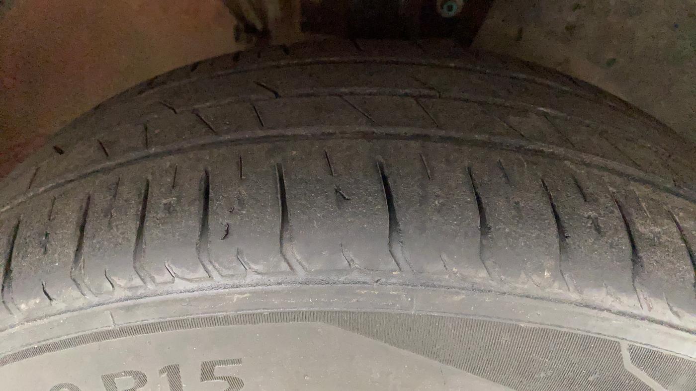 2014 Volkswagen Polo GT TSI AT, Petrol, Automatic, 66,957 km, Right Front Tyre Tread