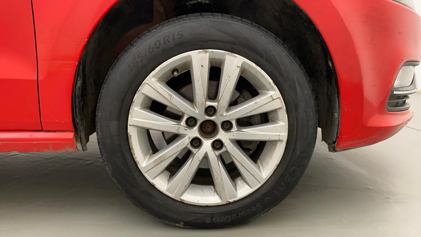 2014 Volkswagen Polo GT TSI AT, Petrol, Automatic, 66,957 km, Right Front Wheel