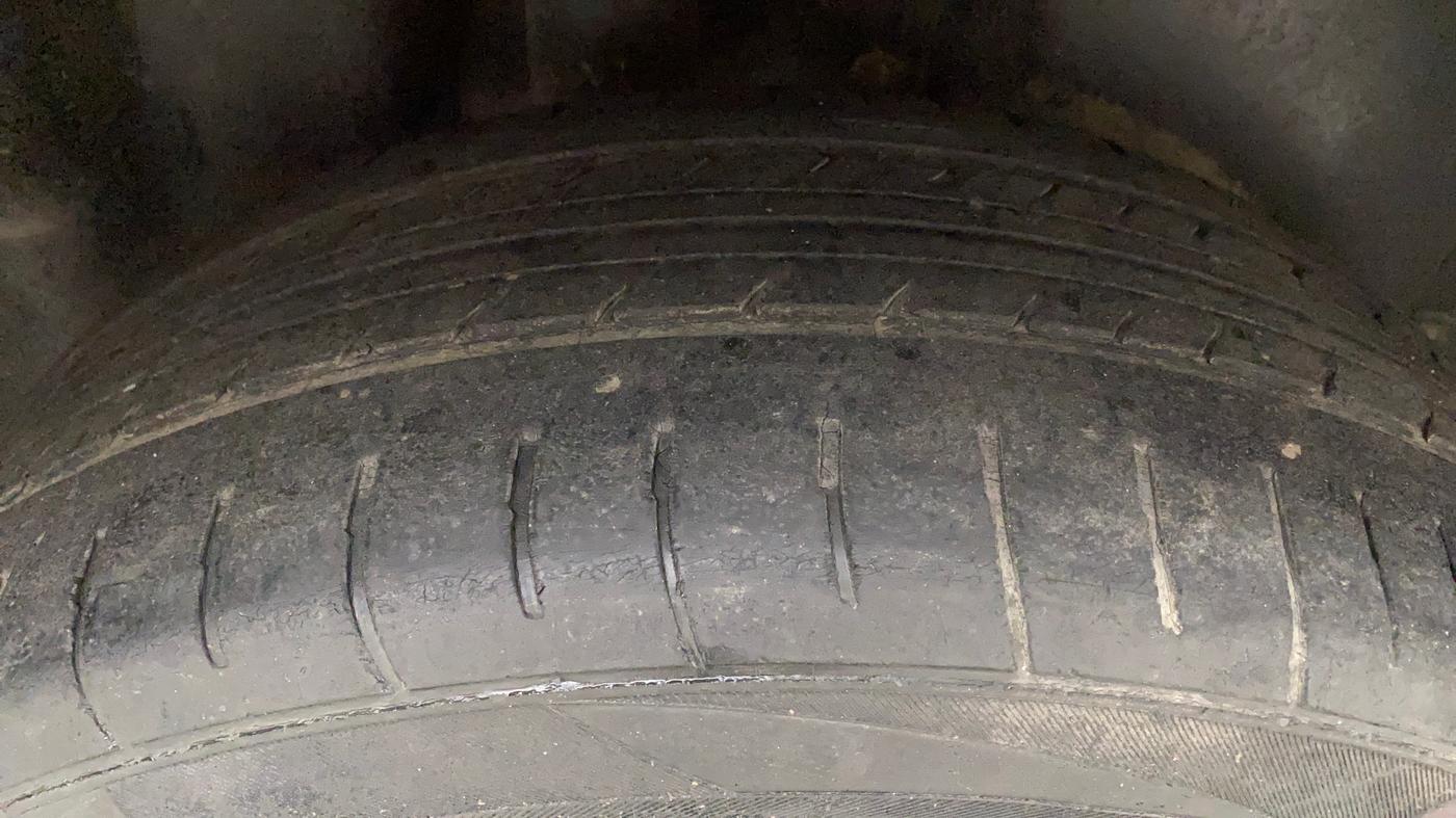 2014 Volkswagen Polo GT TSI AT, Petrol, Automatic, 66,957 km, Right Rear Tyre Tread