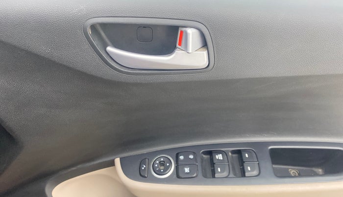 2016 Hyundai Grand i10 ASTA (O) AT 1.2 KAPPA VTVT, Petrol, Automatic, 90,912 km, Driver Side Door Panels Control