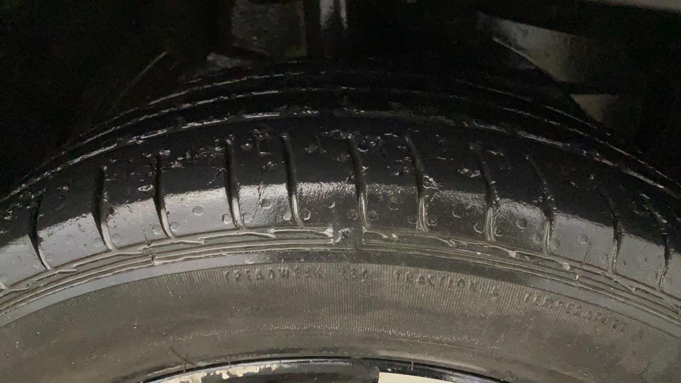 2020 MG HECTOR SHARP 1.5 DCT PETROL, Petrol, Automatic, 41,721 km, Right Front Tyre Tread