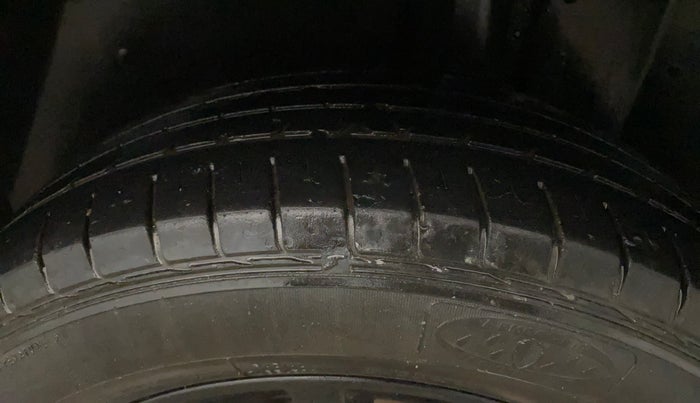 2020 MG HECTOR SHARP 1.5 DCT PETROL, Petrol, Automatic, 41,580 km, Left Rear Tyre Tread