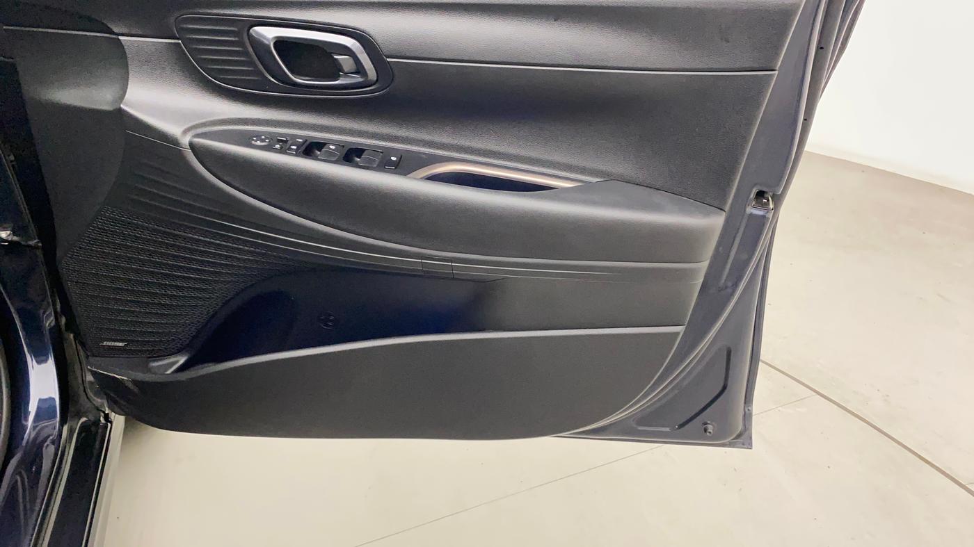 2022 Hyundai NEW I20 ASTA (O) 1.2 AT, Petrol, Automatic, 12,292 km, Driver Side Door Panels Control