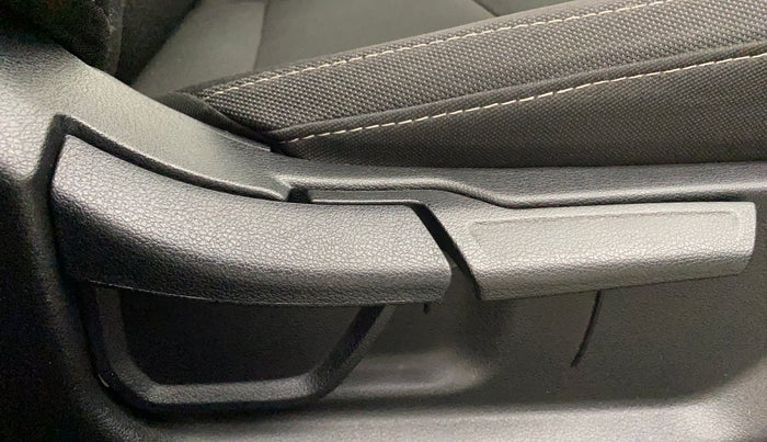 2022 Hyundai NEW I20 ASTA (O) 1.2 AT, Petrol, Automatic, 12,292 km, Driver Side Adjustment Panel