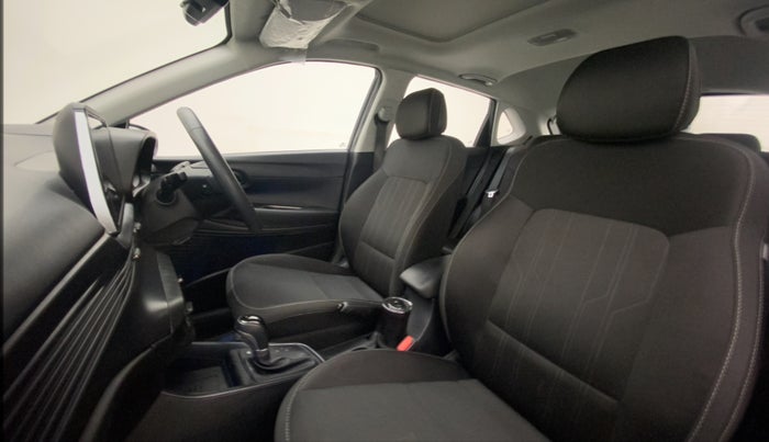 2022 Hyundai NEW I20 ASTA (O) 1.2 AT, Petrol, Automatic, 12,292 km, Right Side Front Door Cabin