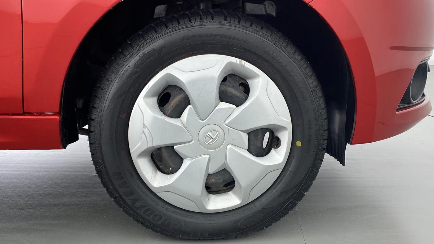 2019 Tata Tiago XT 1.2 REVOTRON, Petrol, Manual, 34,873 km, Right Front Wheel