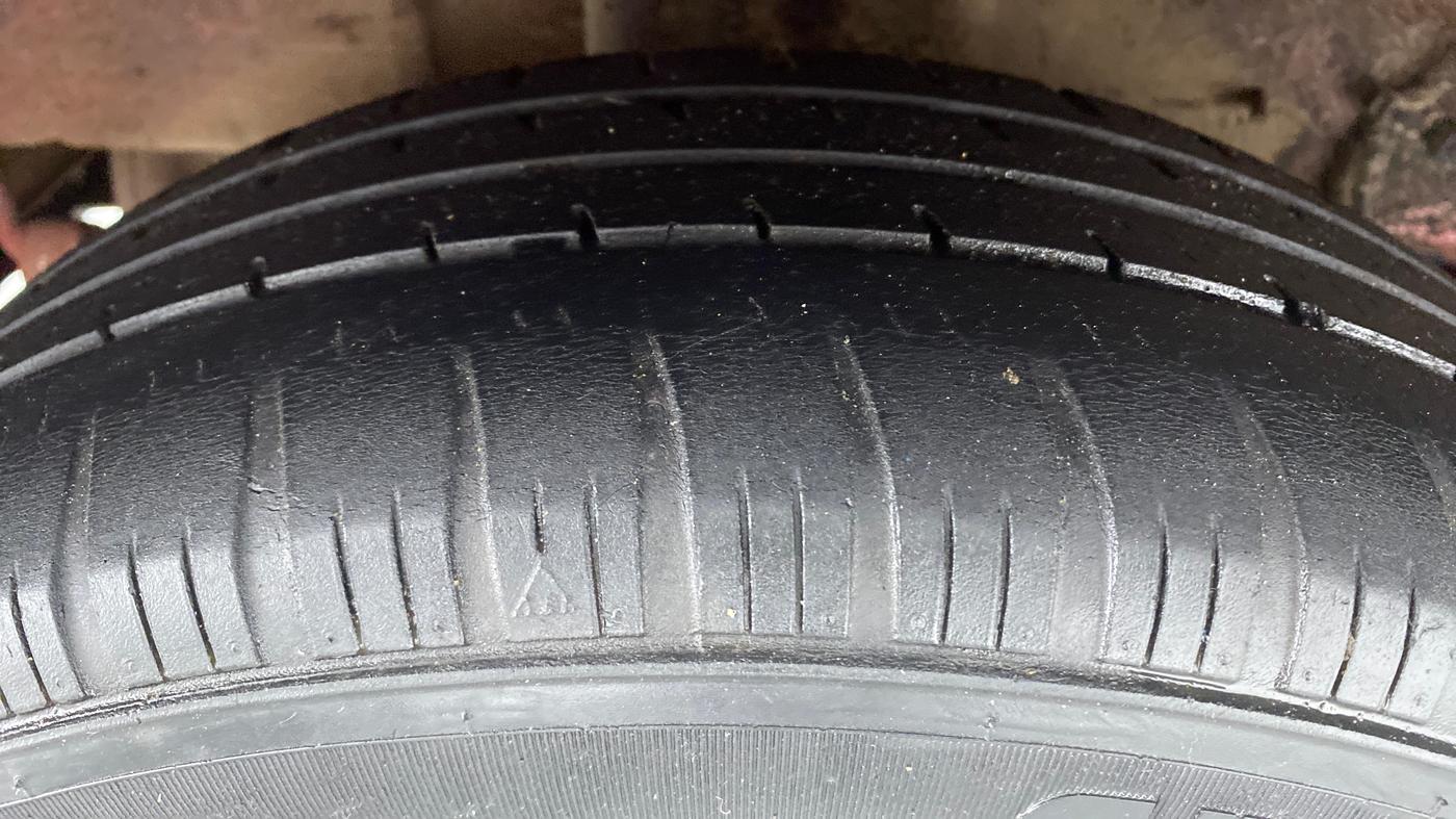 2019 Tata Tiago XT 1.2 REVOTRON, Petrol, Manual, 34,873 km, Right Rear Tyre Tread