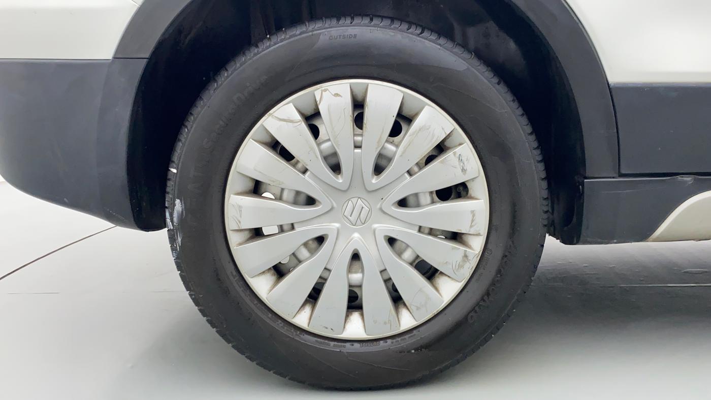 2017 Maruti S Cross SIGMA 1.3, Diesel, Manual, 86,702 km, Right Rear Wheel