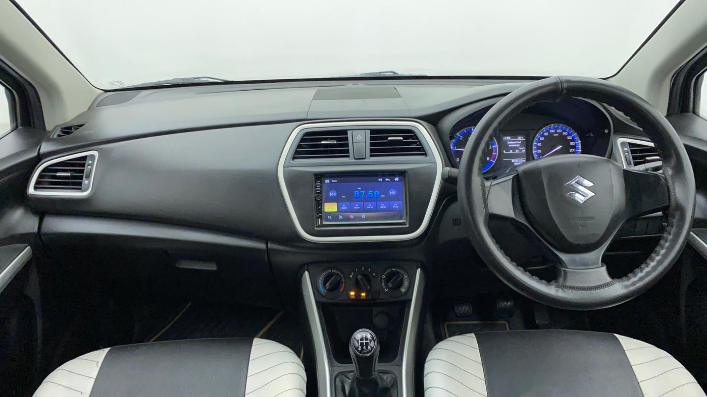 2017 Maruti S Cross SIGMA 1.3, Diesel, Manual, 86,702 km, Dashboard